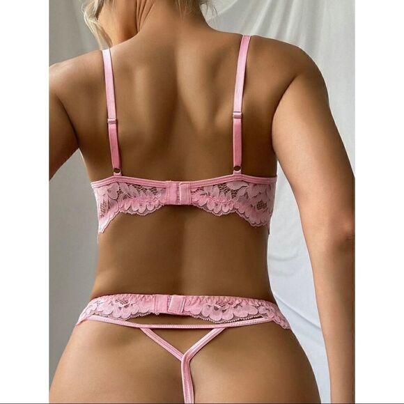 Sexy Floral Lace Lingerie Set - Picture 5 of 8